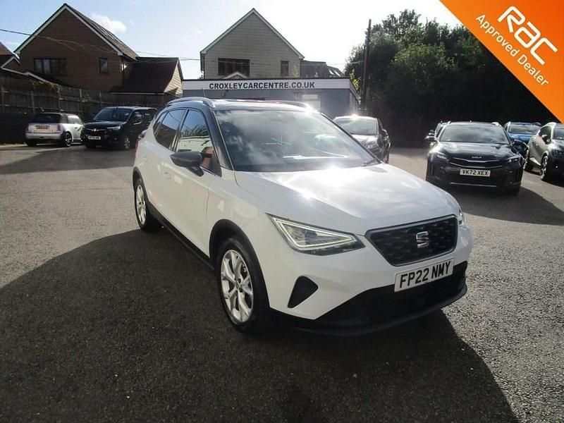 White Used 2022 Seat Arona FR SUV | £13,490 (Fair price) - Image 1/4