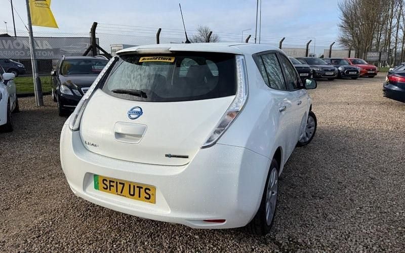 Used Nissan Leaf Visia 80 kW (109 HP) 2016 Hatchback