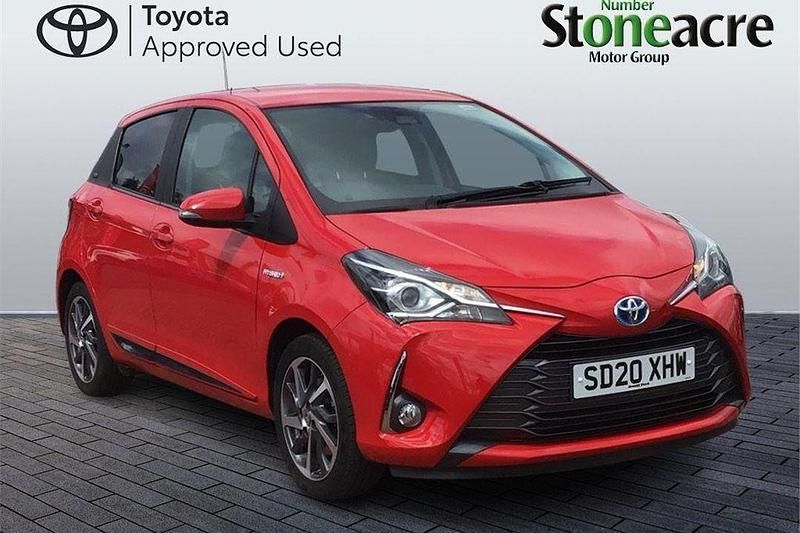 Red Used 2020 Toyota Yaris Hybrid Hatchback | £13,500 (Fair price) - Image 1/3