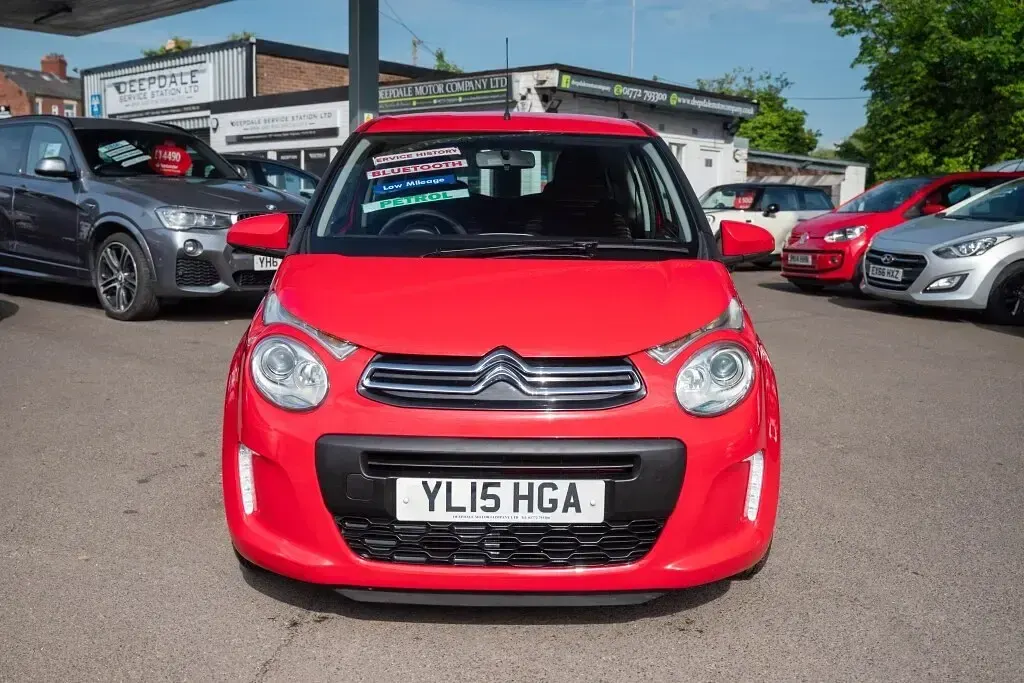Used Citroën C1 Feel 68 HP (50 kW) 2015 Red Hatchback