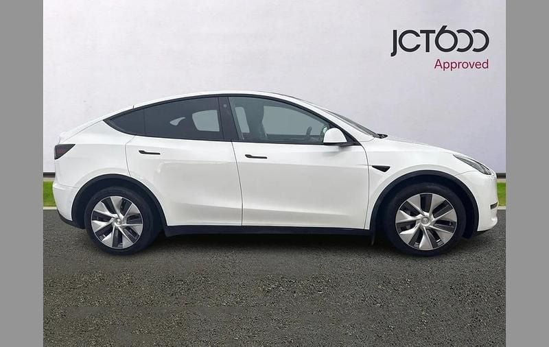 Used Tesla Model Y Long Range AWD 378 kW (514 HP) 2022 White SUV