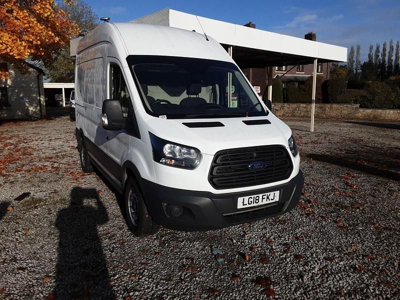 Used Ford Transit 130 HP (95 kW) 2018 White Van