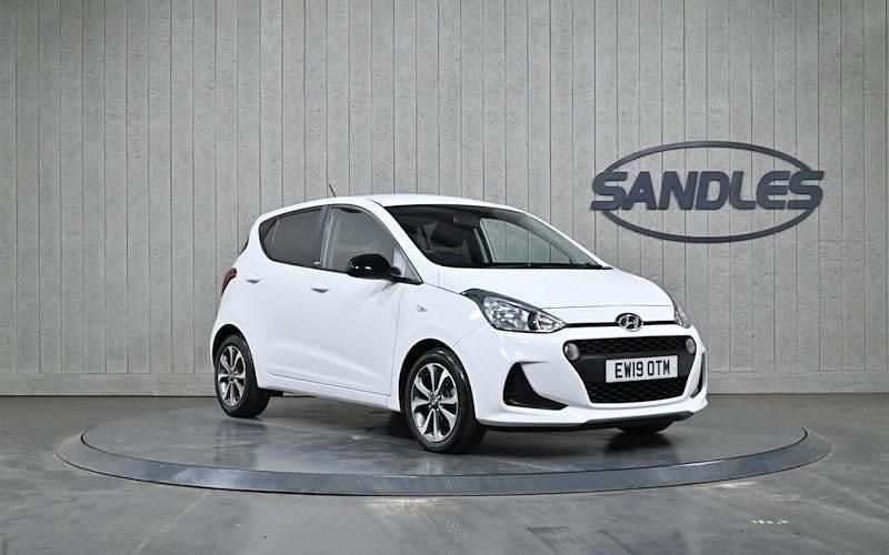 Usado Hyundai i10 67 HP (49 kW) 2019 Branco Citadino