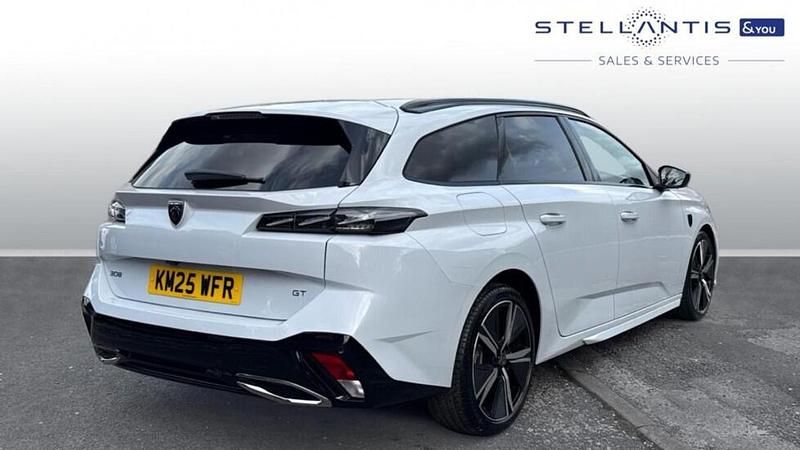 Used Peugeot 308 SW GT 134 HP (98 kW) 2025 White Estate