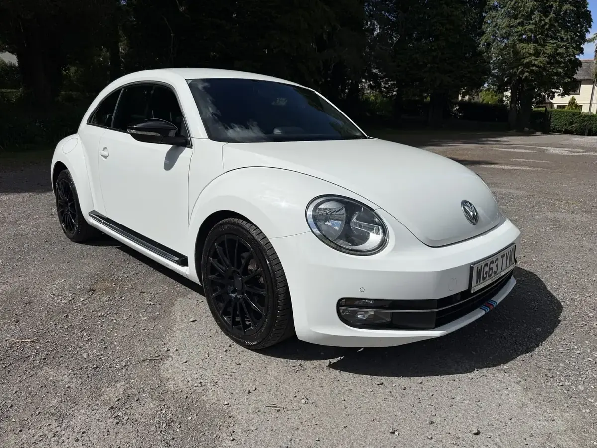 Used VW Beetle Sport 140 HP (102 kW) 2013 White Hatchback