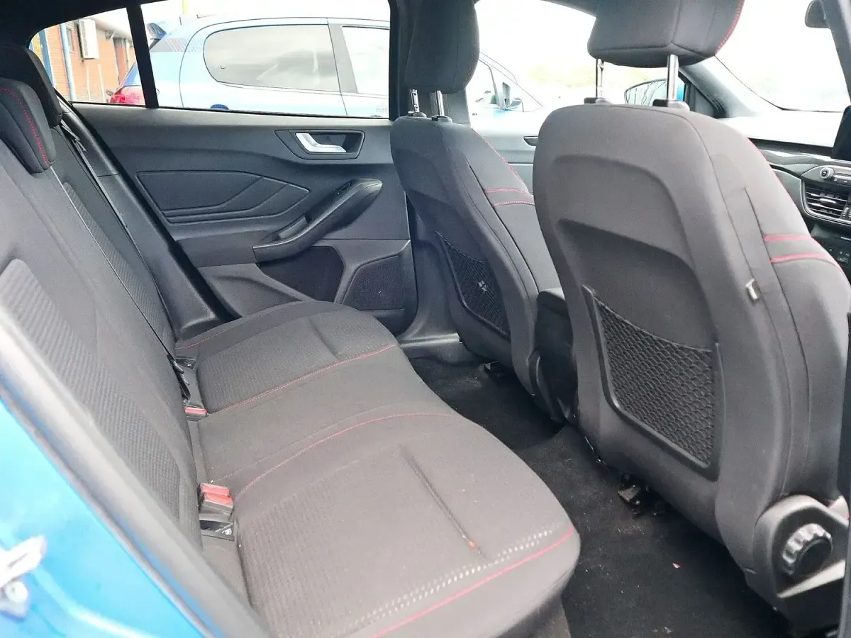 Used Ford Focus ST-Line 125 HP (91 kW) 2019 Blue Hatchback