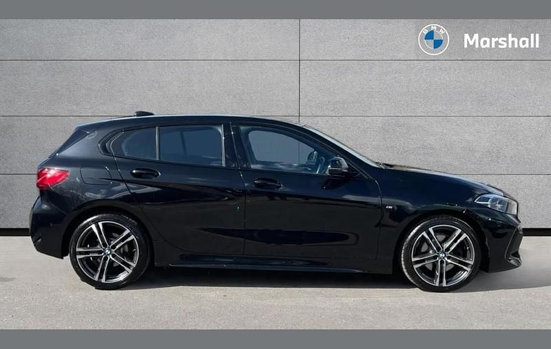 Used BMW 118 M Sport 134 HP (98 kW) 2022 Black Hatchback
