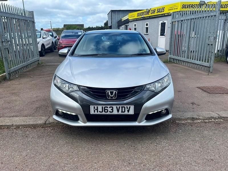 Used Honda Civic ES 142 HP (104 kW) 2013 Silver Hatchback