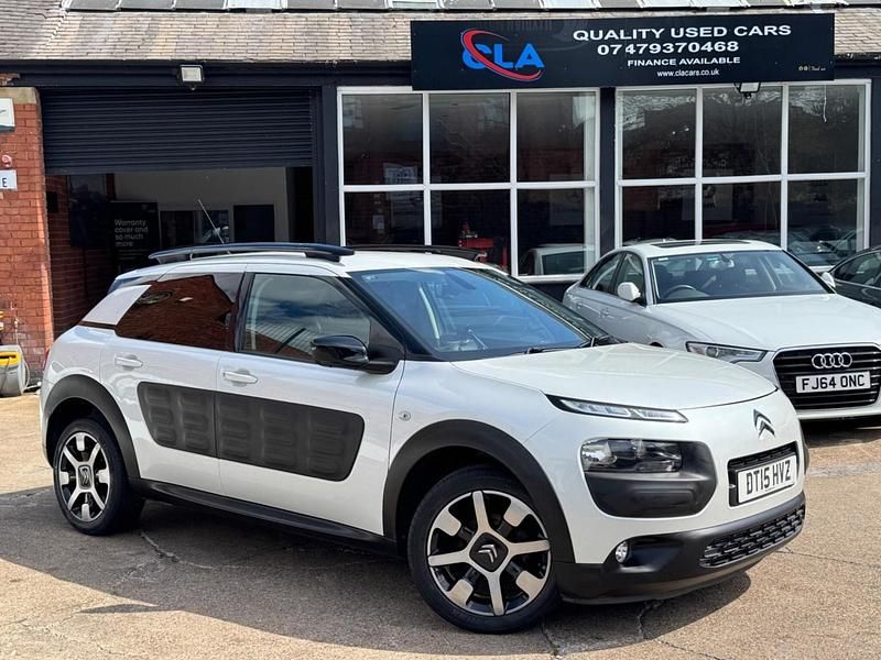 Used Citroën C4 Cactus Flair 82 HP (60 kW) 2015 White Hatchback