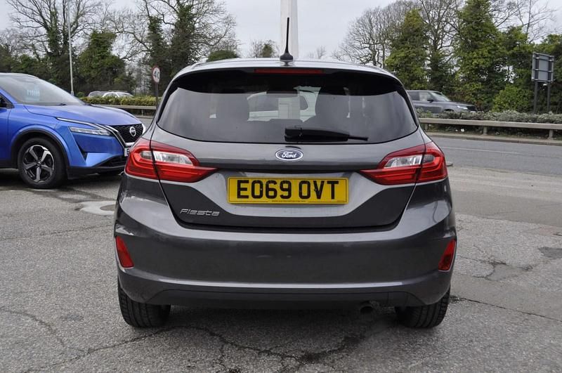 Used Ford Fiesta Titanium 125 HP (91 kW) 2019 Grey Hatchback