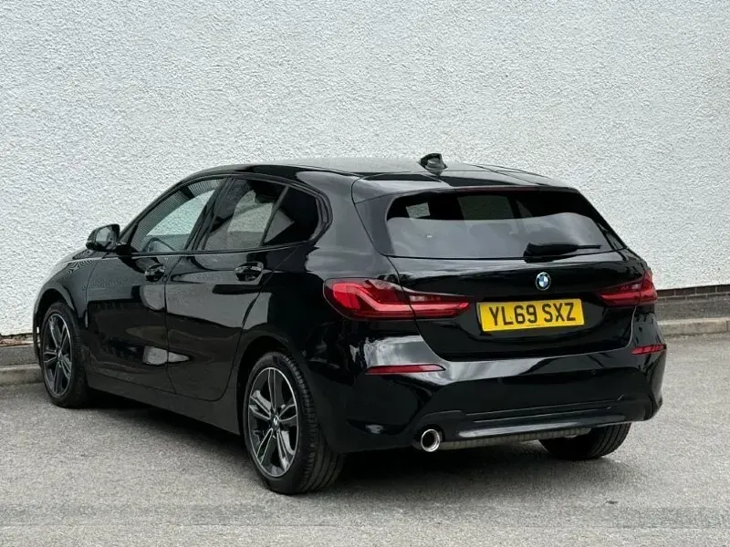 Used BMW 118 Sport Line 2020 Black Hatchback