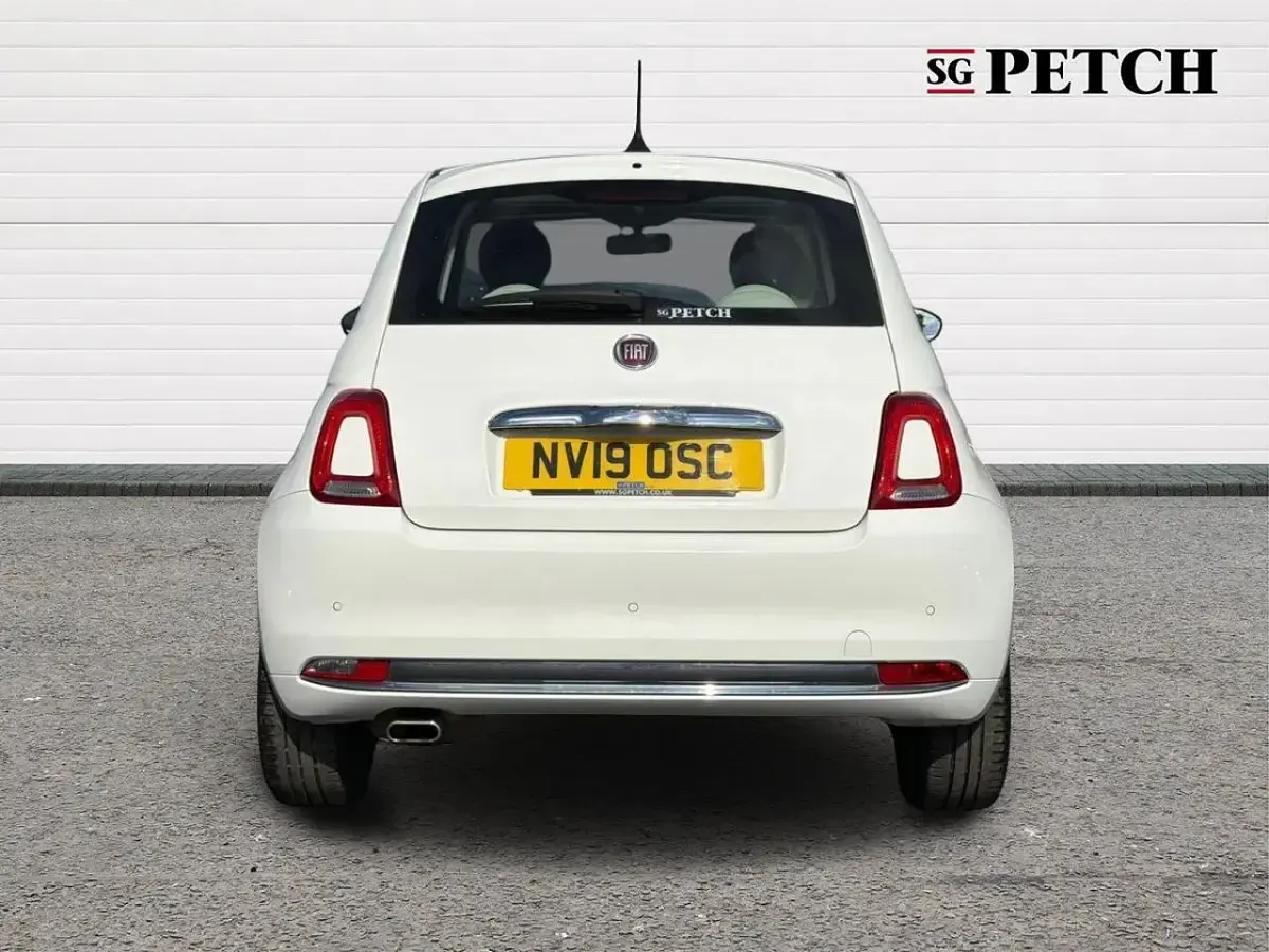 Used Fiat 500 Lounge 69 HP (50 kW) 2019 White Hatchback