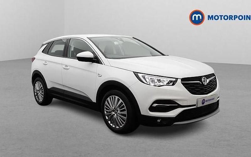 Used Vauxhall Grandland X Business Edition 131 HP (96 kW) 2021 White SUV