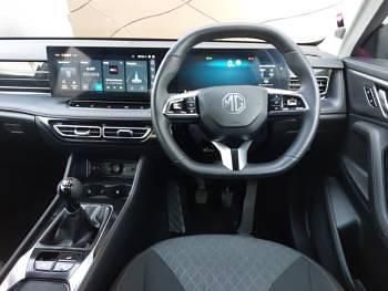 Used MG HS SE 169 HP (124 kW) 2024 White SUV