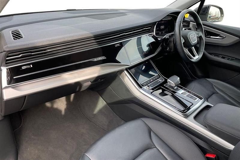 Used Audi Q7 Sport 340 HP (250 kW) 2022 Mythos black SUV