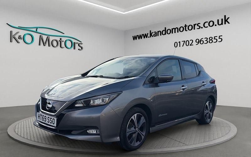 Used 2022 Nissan Leaf Tekna Hatchback | £8,895 (Good price) - Image 1/4