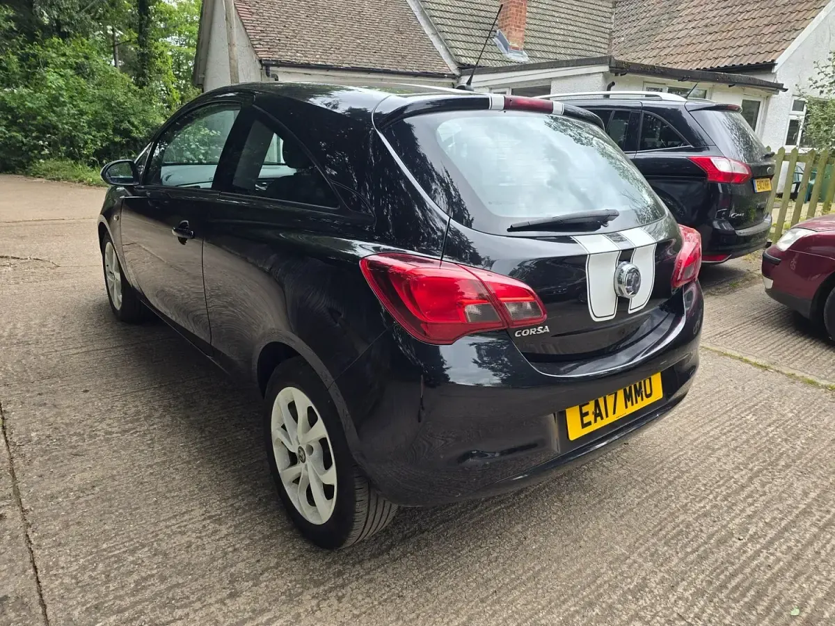 Used Vauxhall Corsa 75 HP (55 kW) 2017 Black Hatchback