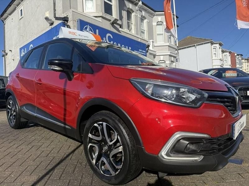 Used Renault Captur Dynamique 2018 Red/black SUV