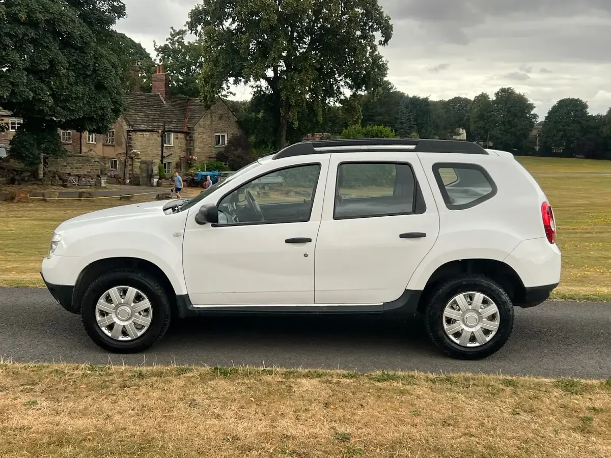 Used Dacia Duster Acces 2013 White SUV