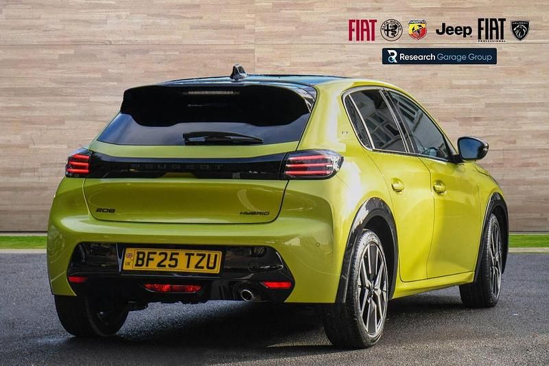 Used Peugeot 208 GT 99 HP (72 kW) 2025 Yellow Hatchback