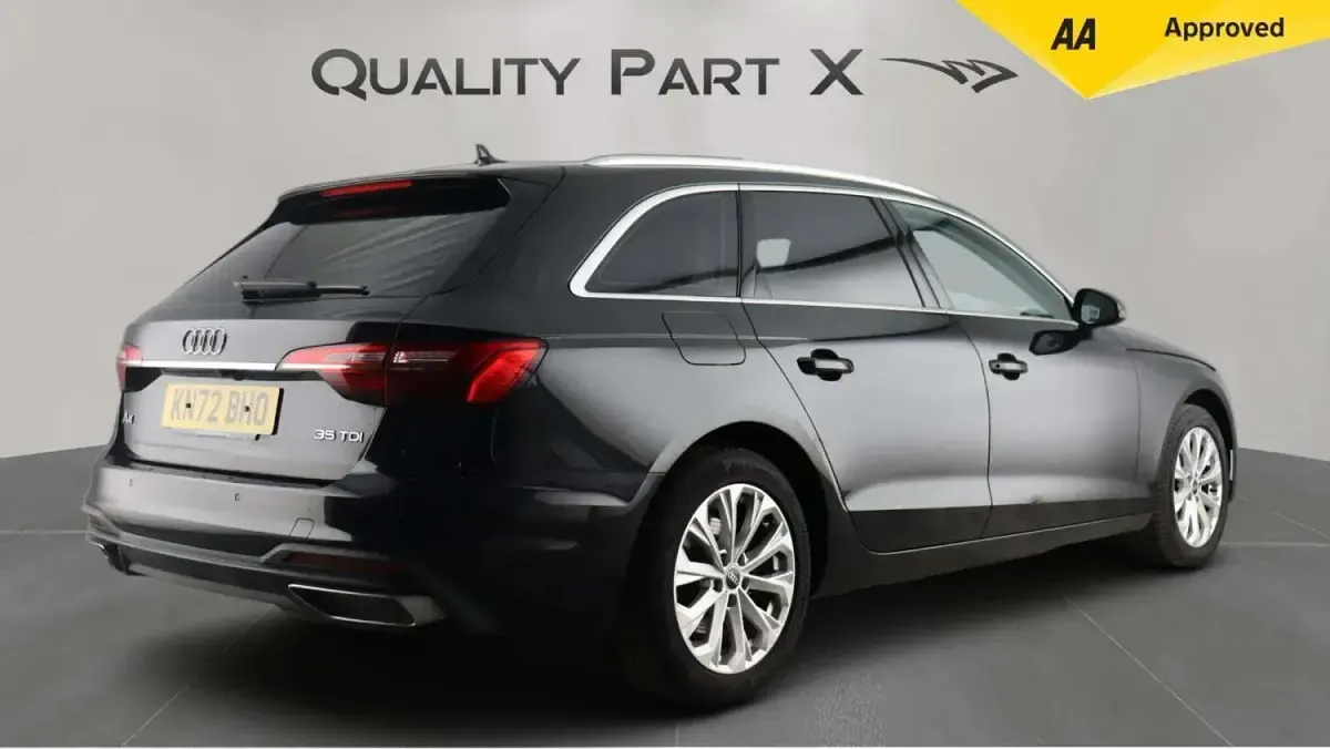 Used Audi A4 Comfort 163 HP (119 kW) 2022 Black Estate