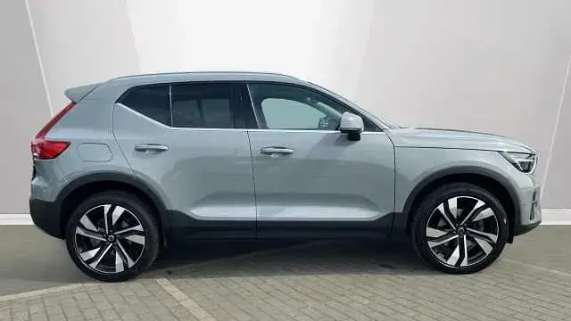 Used Volvo XC40 Ultra 194 HP (142 kW) 2025 SUV