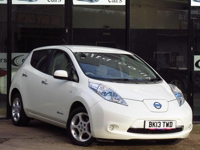White Used 2013 Nissan Leaf Hatchback | £2,789 (Expensive) - Image 1/4