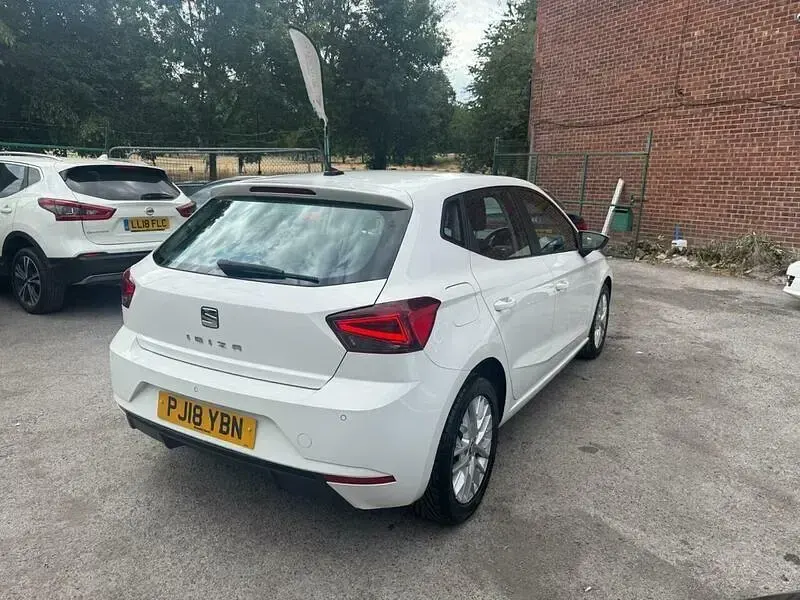 Used Seat Ibiza SE Technology 95 HP (69 kW) 2018 White Hatchback