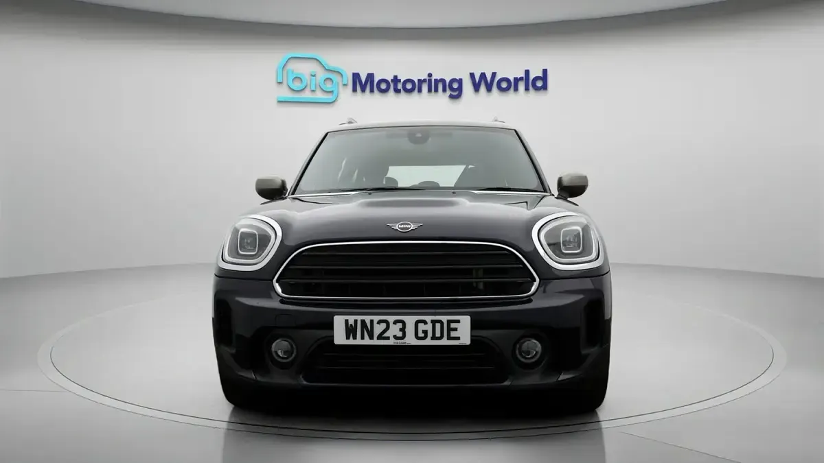 Used Mini Cooper Countryman Exclusive 134 HP (98 kW) 2023 Blue/black SUV