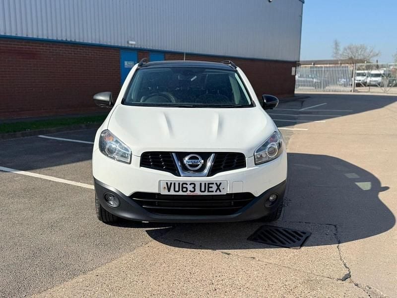 Used Nissan Qashqai 360º 2013 White SUV