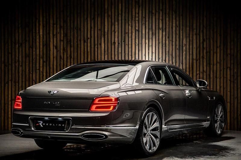 Used Bentley Flying Spur 635 HP (467 kW) 2020 Grey Sedan