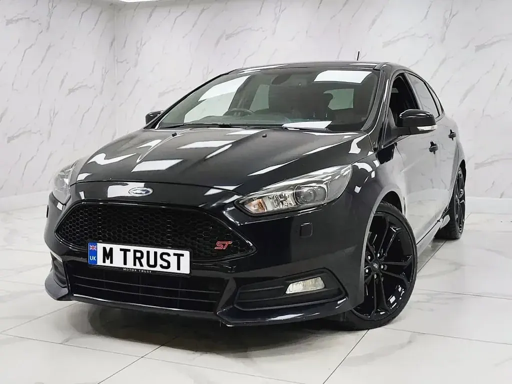 Usado Ford Focus ST 185 HP (136 kW) 2018 Preto Citadino