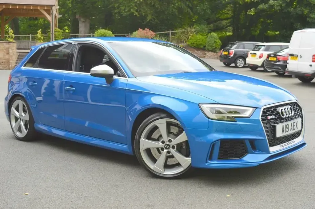 Used Audi RS3 Comfort 400 HP (294 kW) 2019 Blue Sedan