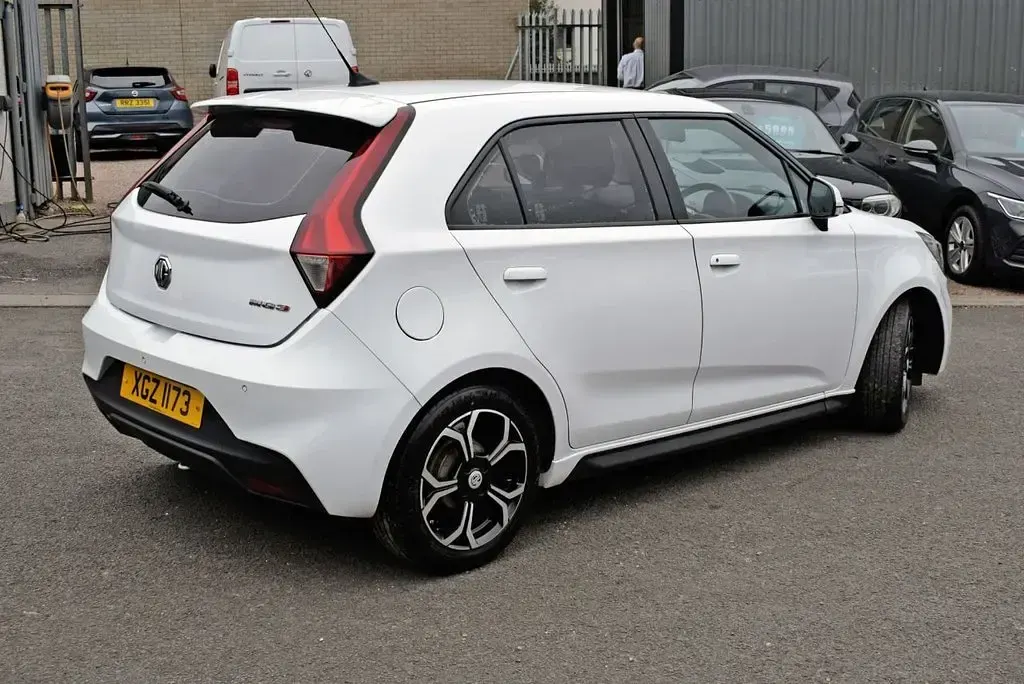 Used MG MG3 Excite 106 HP (77 kW) 2022 White Hatchback