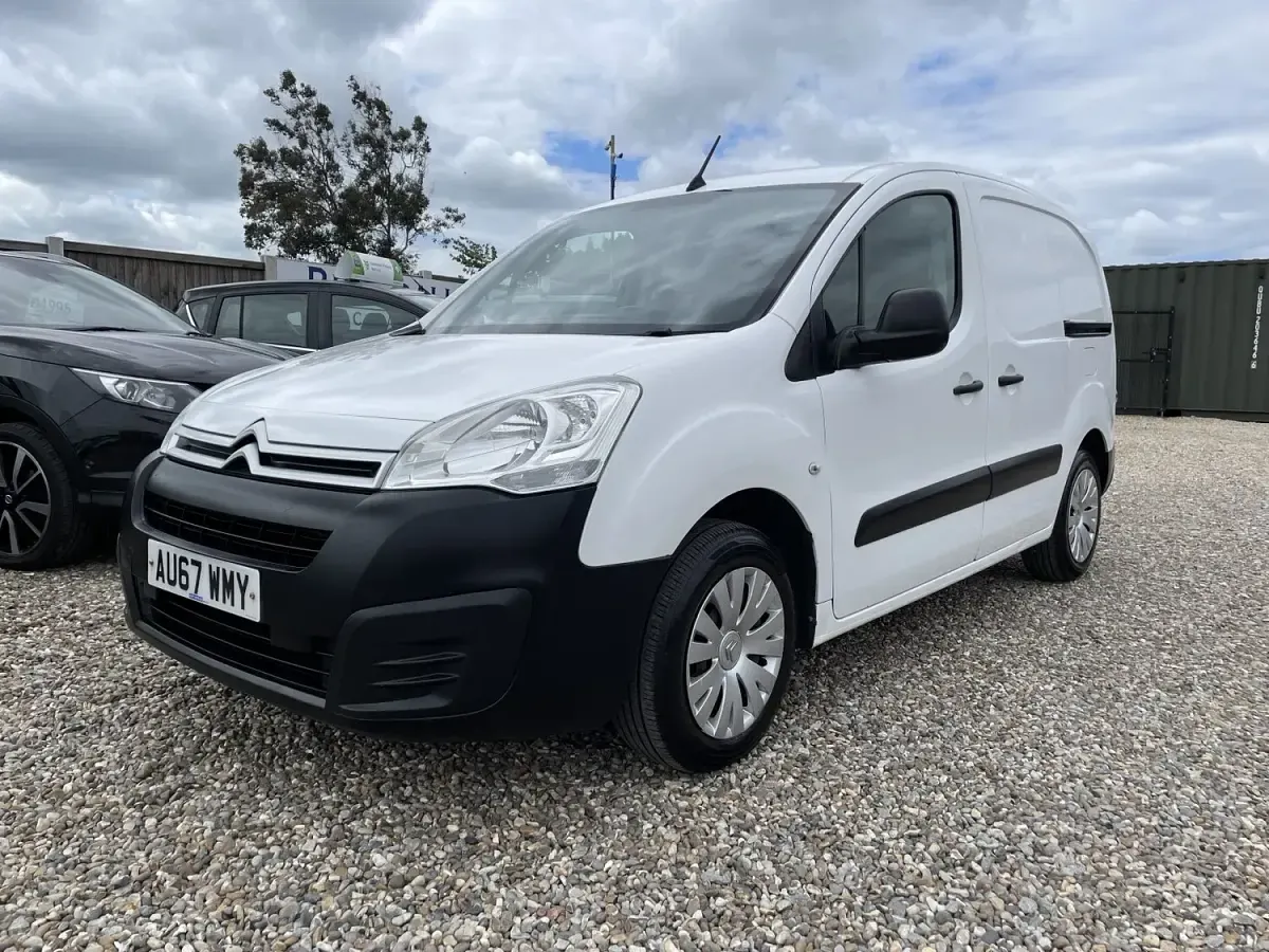 Used Citroën Berlingo 2017 White MPV