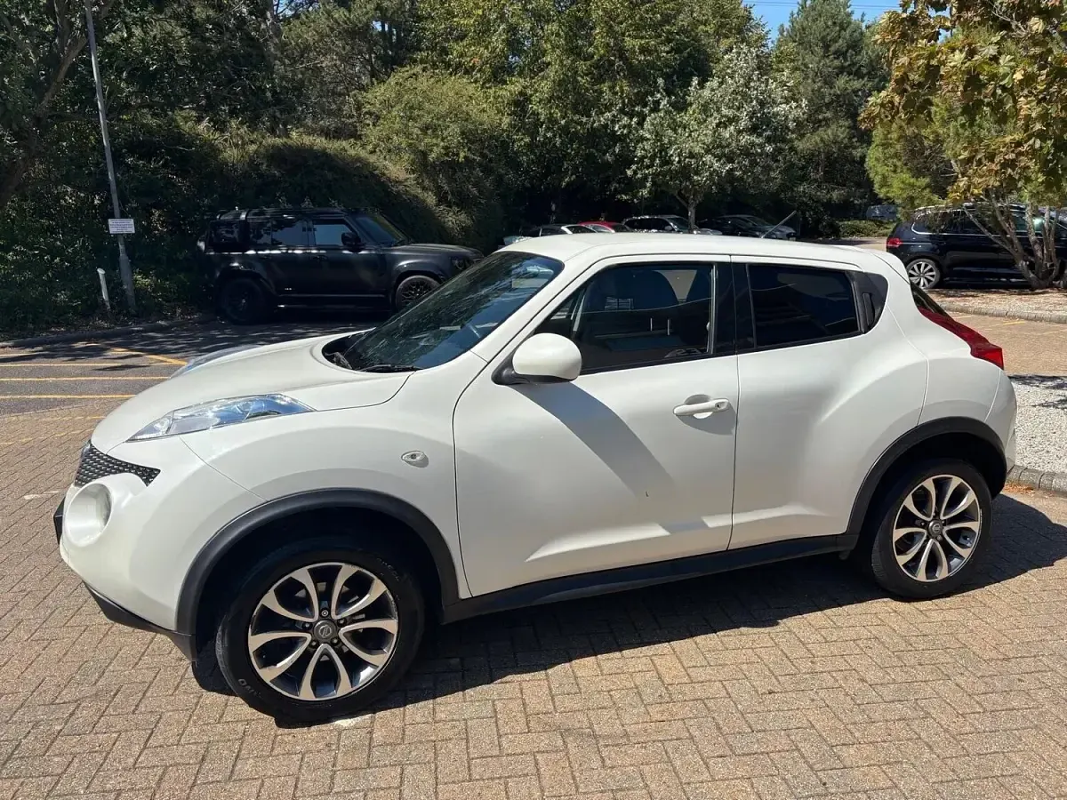 Used Nissan Juke S 117 HP (86 kW) 2013 White SUV