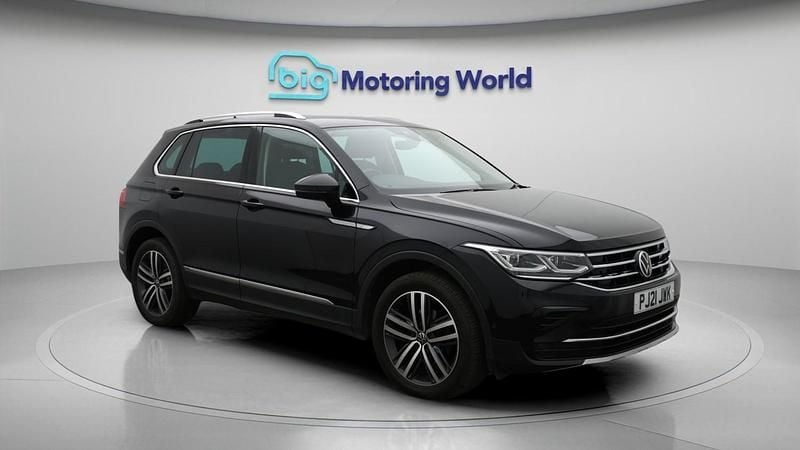 Used VW Tiguan Elegance 148 HP (108 kW) 2021 Black SUV