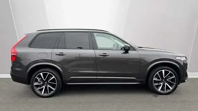 Begagnad Volvo XC90 Ultra 247 HK (181 kW) 2025 SUV
