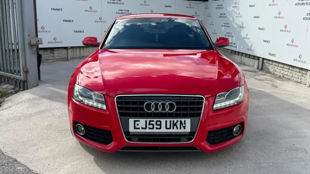 Begagnad Audi A5 S-Line 170 HK (125 kW) 2009 Röd Sportkupé