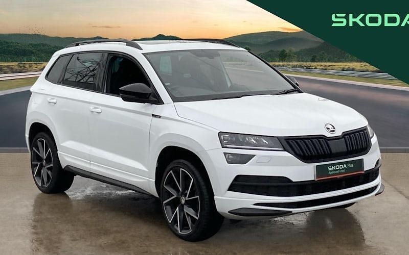 White Used 2021 Skoda Karoq SportLine SUV | £18,506 (Fair price) - Image 1/4