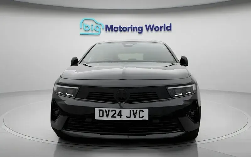 Usado Vauxhall Astra Ultimate 131 CV (96 kW) 2026 Utilitario