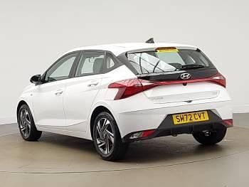 Used Hyundai i20 SE 100 HP (73 kW) 2022 White Hatchback
