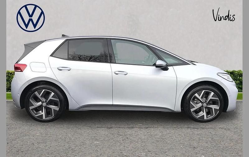 Used VW ID.3 Pro 147 kW (200 HP) 2025 Silver Hatchback