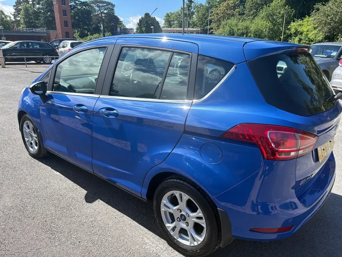 Used Ford B-MAX Zetec 90 HP (66 kW) 2013 Blue MPV