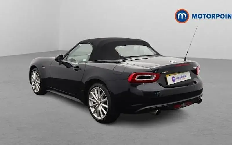 Used Fiat 124 Spider Lusso Plus 140 HP (102 kW) 2017 Black Cabriolet