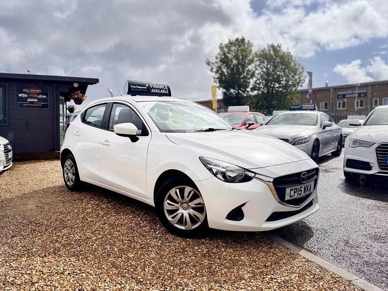 White Used 2015 Mazda 2 Hatchback | £5,995 (Fair price) - Image 1/3