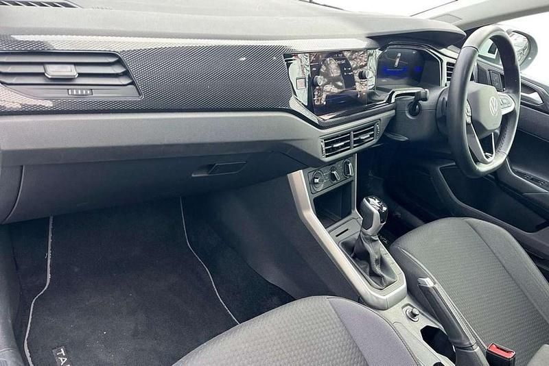 Used VW Taigo Life 110 HP (80 kW) 2024 White SUV