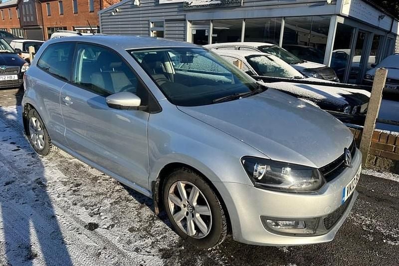 Used VW Polo Match 70 HP (51 kW) 2012 Silver Hatchback