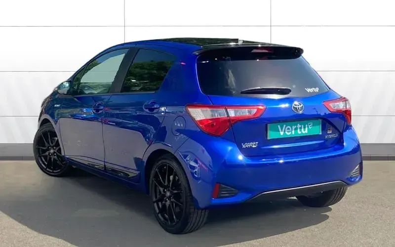 Used Toyota Yaris Hybrid Sport 101 HP (74 kW) 2019 Hatchback