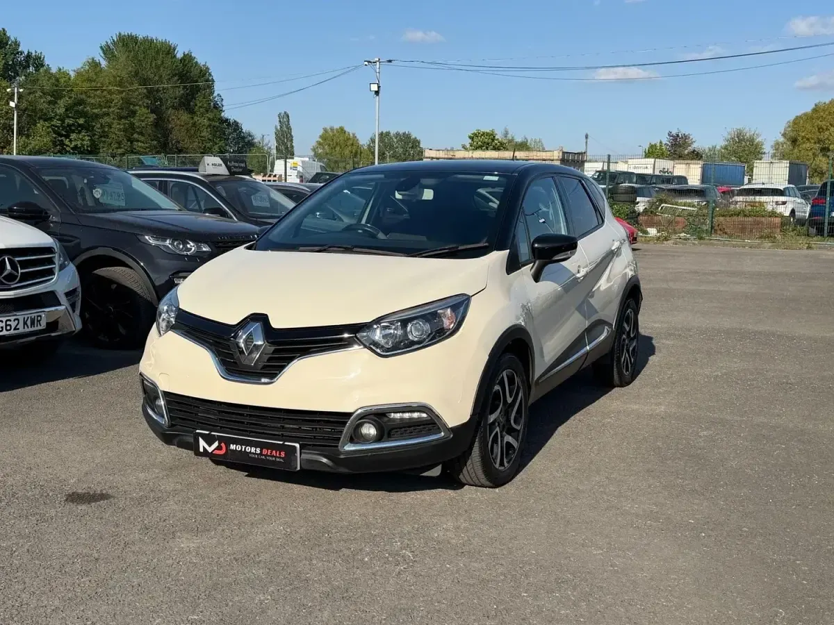 Begagnad Renault Captur Dynamique 90 HK (66 kW) 2016 Beige SUV